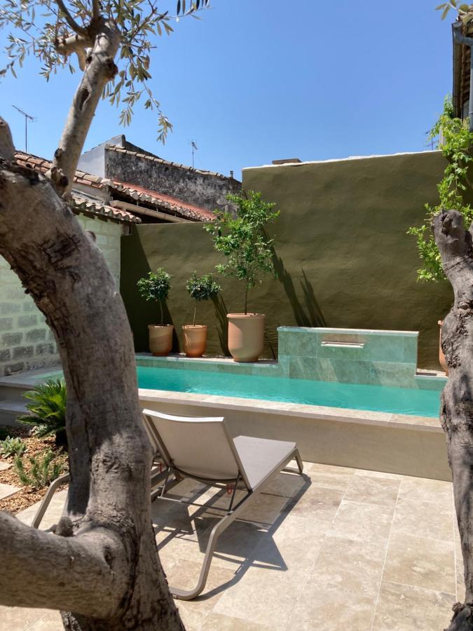 Hotel Marcelle en Camargue Aigues-Mortes Exterior foto