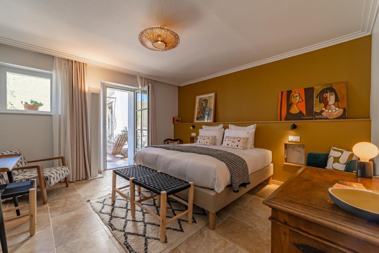 Hotel Marcelle en Camargue Aigues-Mortes Exterior foto