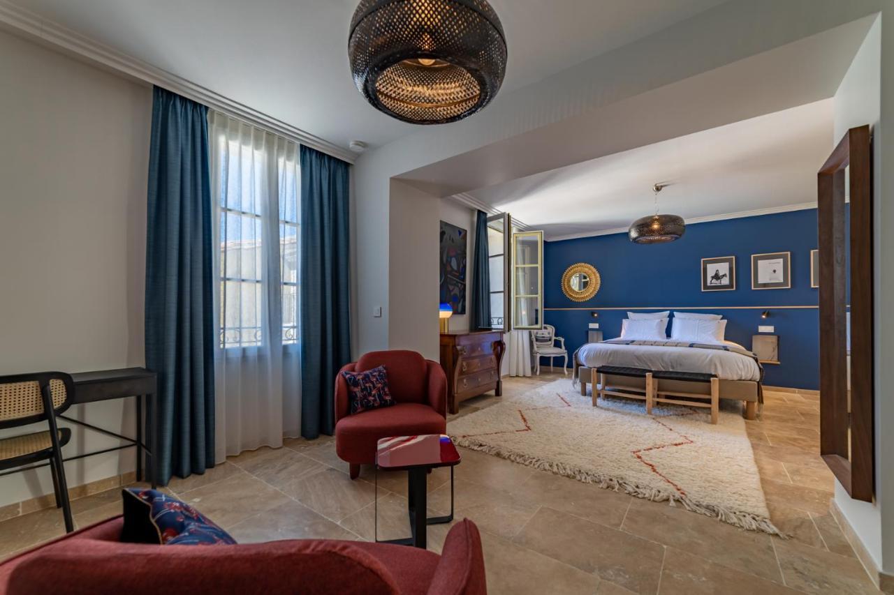 Hotel Marcelle en Camargue Aigues-Mortes Exterior foto